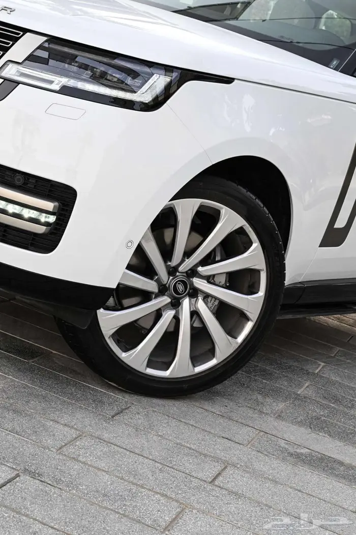 رنج روفر 2025 للايجار 4