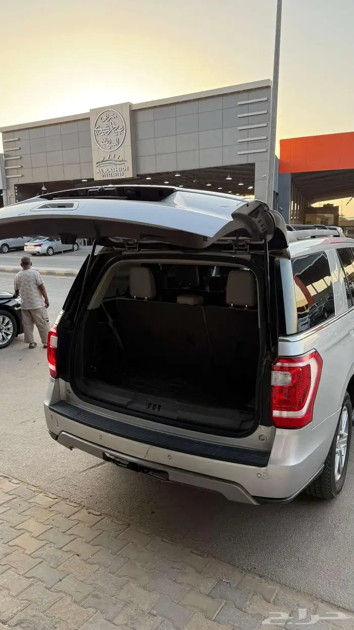 فورد اكسبديشن 2018 عداد 155000 دبل 3