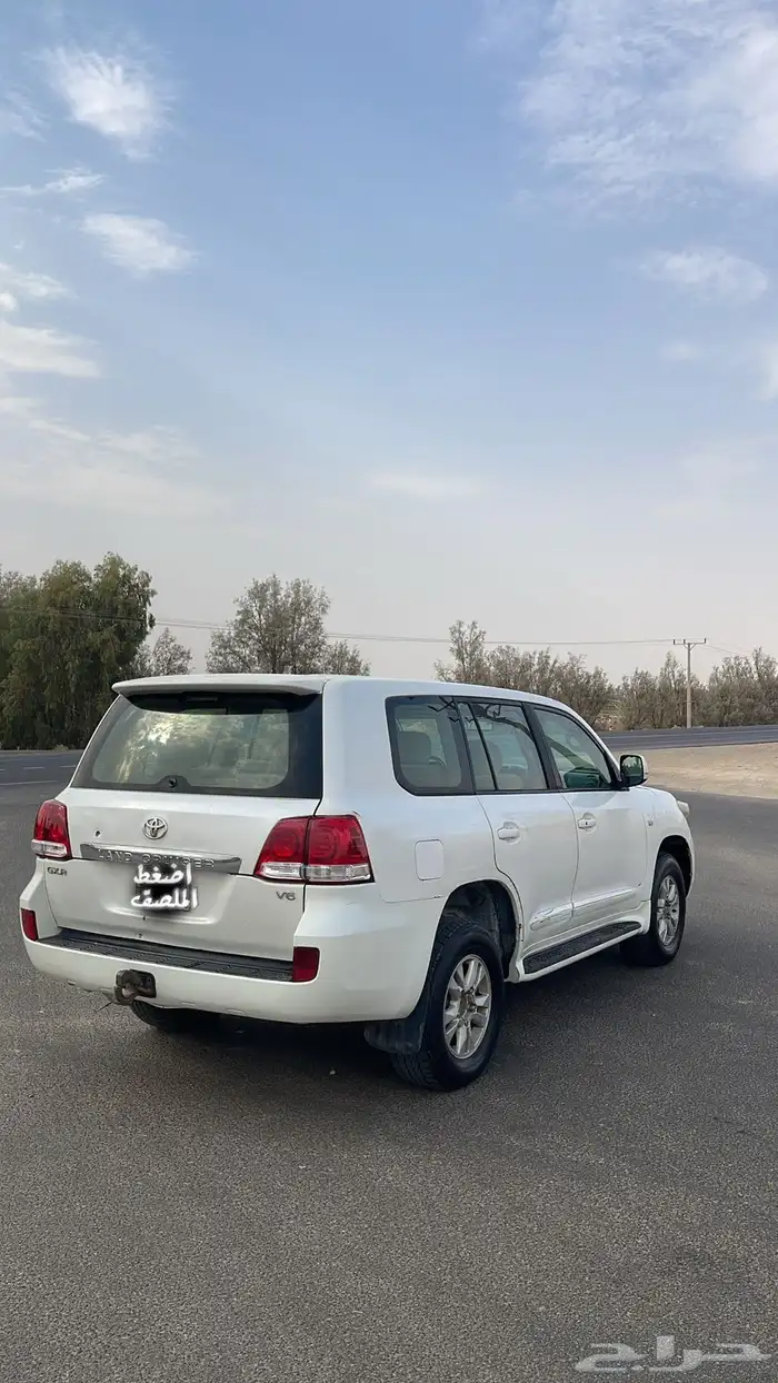 لاندكروزر 2011 8