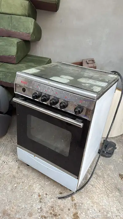 فران جديد ونضيف الي صامل يجي ع سوووام 0