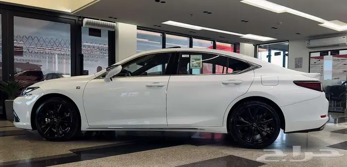 لكزس ES350 F-SPORT 2025 سعودي جديد 3