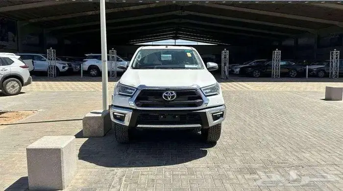 تويوتا هايلوكس غمارتين S-GLX 4 4 اوتوماتيك 2.4 ديزل 2025 2