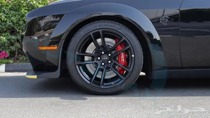 دودج شالنجر SRT HELLCAT 2022 اصفار مع ضمان 32
