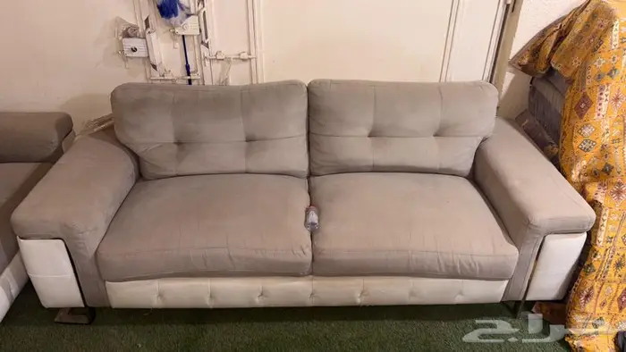 كنب مريح مودرن عدد 2 الحد 200 البيع اليوم 0