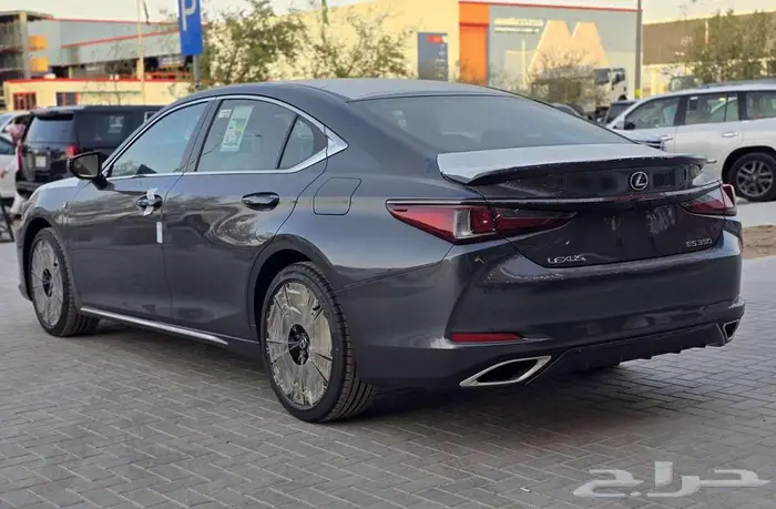 لكزس ES350 F-SPORT 2025 سعودي جديد 7