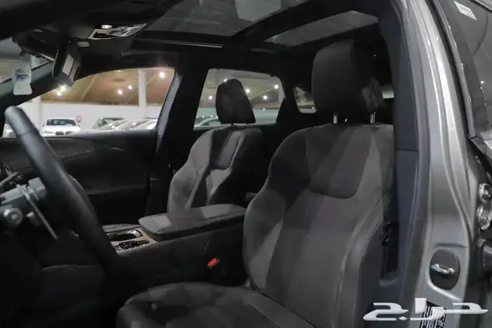 ليكزس RX 350 BB فل كامل بانوراما جلد بنزين موديل 2025 14