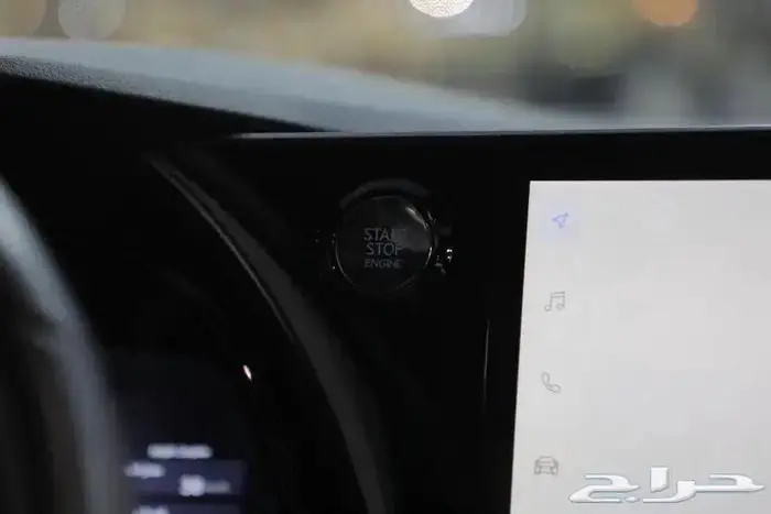 ليكزس RX 350 BB فل كامل بانوراما جلد بنزين موديل 2025 11