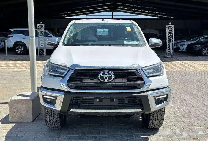 تويوتا هايلوكس غمارتين S-GLX 4 4 اوتوماتيك 2.4 ديزل 2025 1