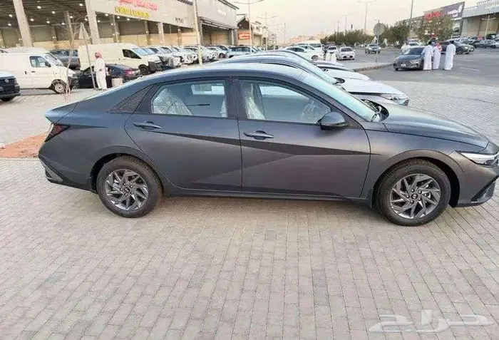 هيونداي النترا 2.0 سمارت 2025 سعودي أصفار 4