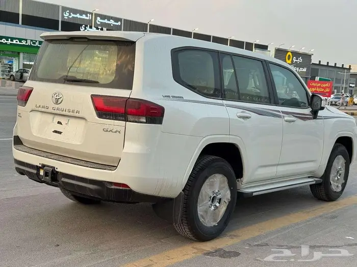 لاندكروزر 2025 بريمي GXR L2 بنك أقساط ودفعتين 50 50 5