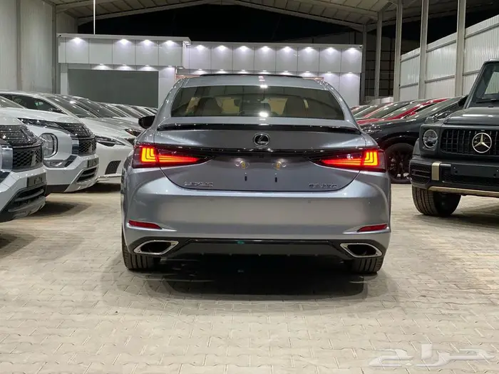 لكزس ES 350 F_SPORT موديل 2025 - خليجي 4