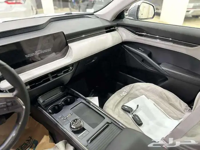 فورد تورس ترند رمادي- 2025- FORD TAURUS TREND 7