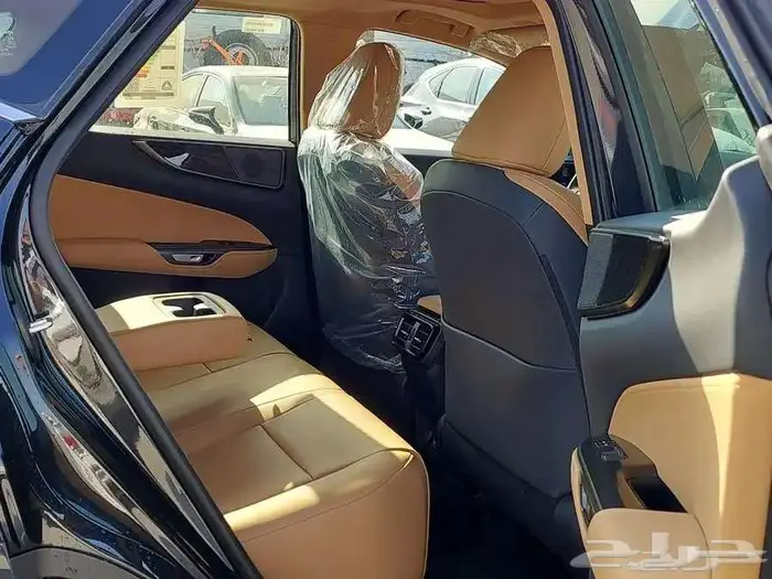 لكزس NX350 اسود 2025 6