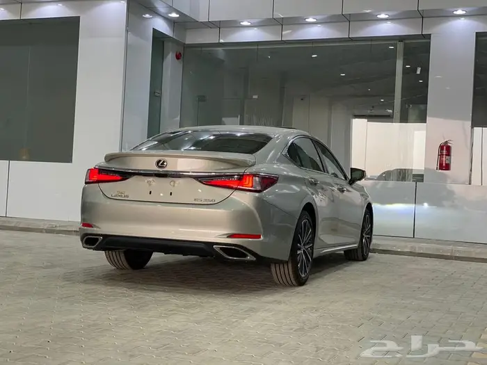لكزس ES 350 CC فتحة سقف 2025 - خليجي 4