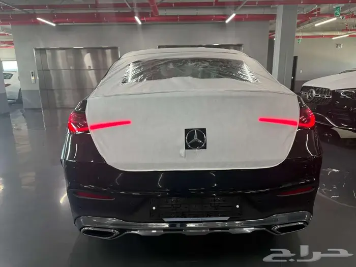 مرسيدس GLC 300كوب 2025 اصفار. وارد كوريا 10