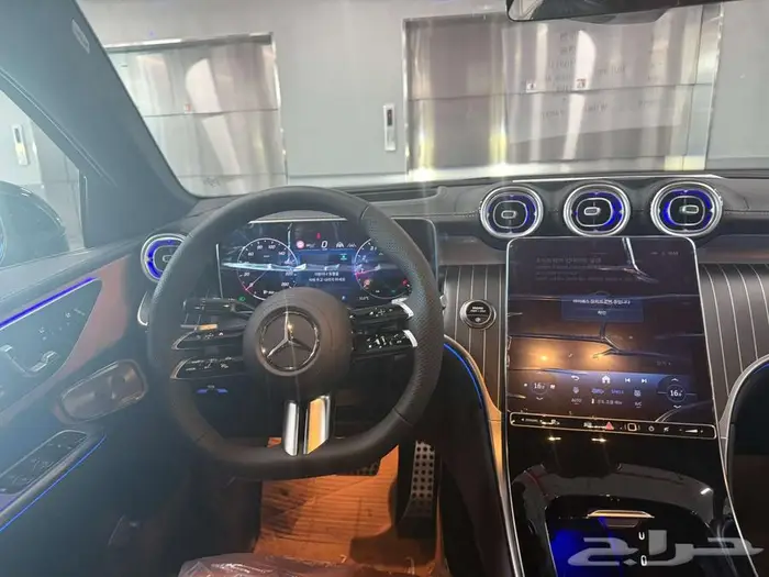 مرسيدس GLC 300كوب 2025 اصفار. وارد كوريا 5
