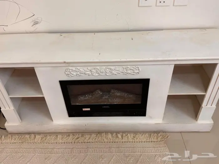 طاولة مع مكيف حار 0