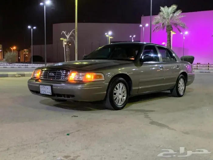 فكتوريا 2003 نظيف ذهبي سعودي 5