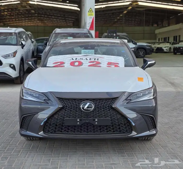 لكزس ES350 F-SPORT 2025 سعودي جديد 9