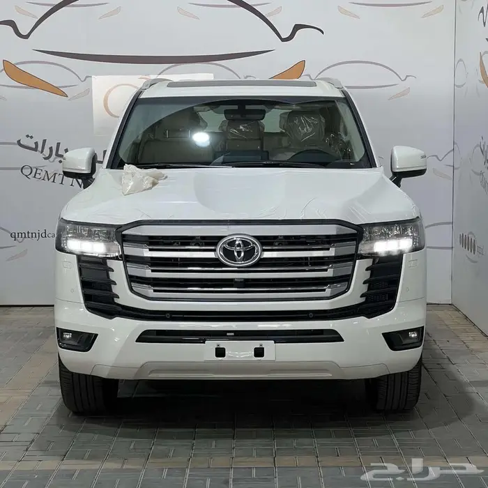 تويوتا لاندكروزر GXR رقم 4 بنزين بريمي 2025 1