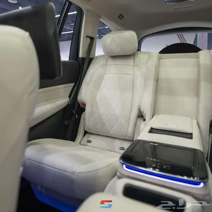 مرسيدس GLS63 AMG موديل 2024 12