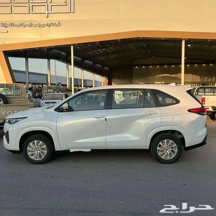 تويوتا اينوفا 2025 2