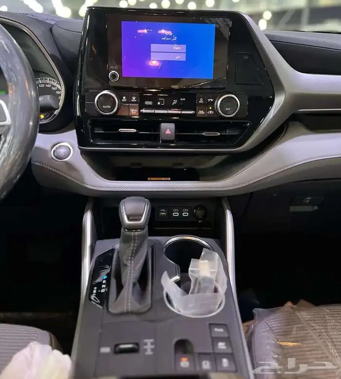 تويوتا هايلاندر GLE نص فل دبل هايبرد 2025 عروض الأقساط 10