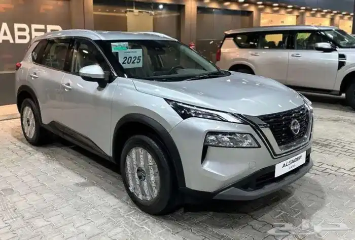 نيسان اكس تريل 2025 ( 5 مقاعد و 7 مقاعد) 1