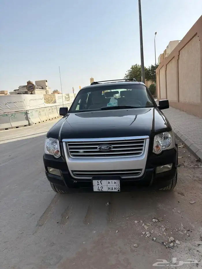 FORD EXPLORER 1