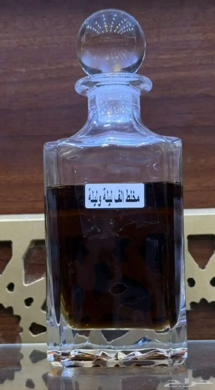 دهن عود ومخلطات حسب الطلب متوفر بالتوله وربع ونص توله 3