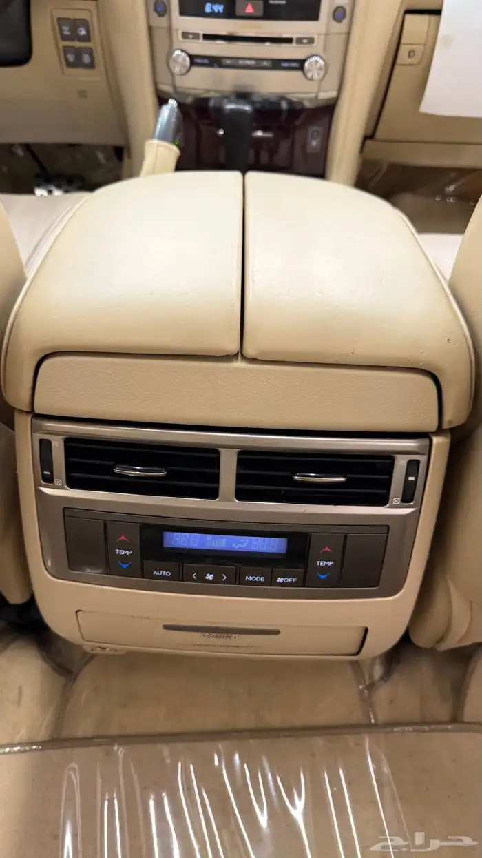لكزس LX570 فل سعودي 2014 17