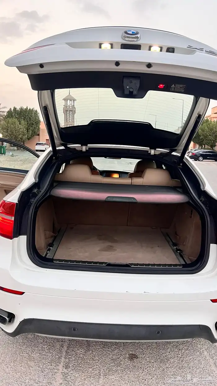 بي ام x 6 19