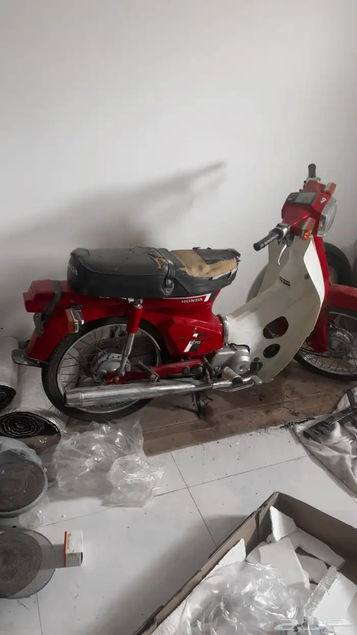 للبيع هوندا C70 0