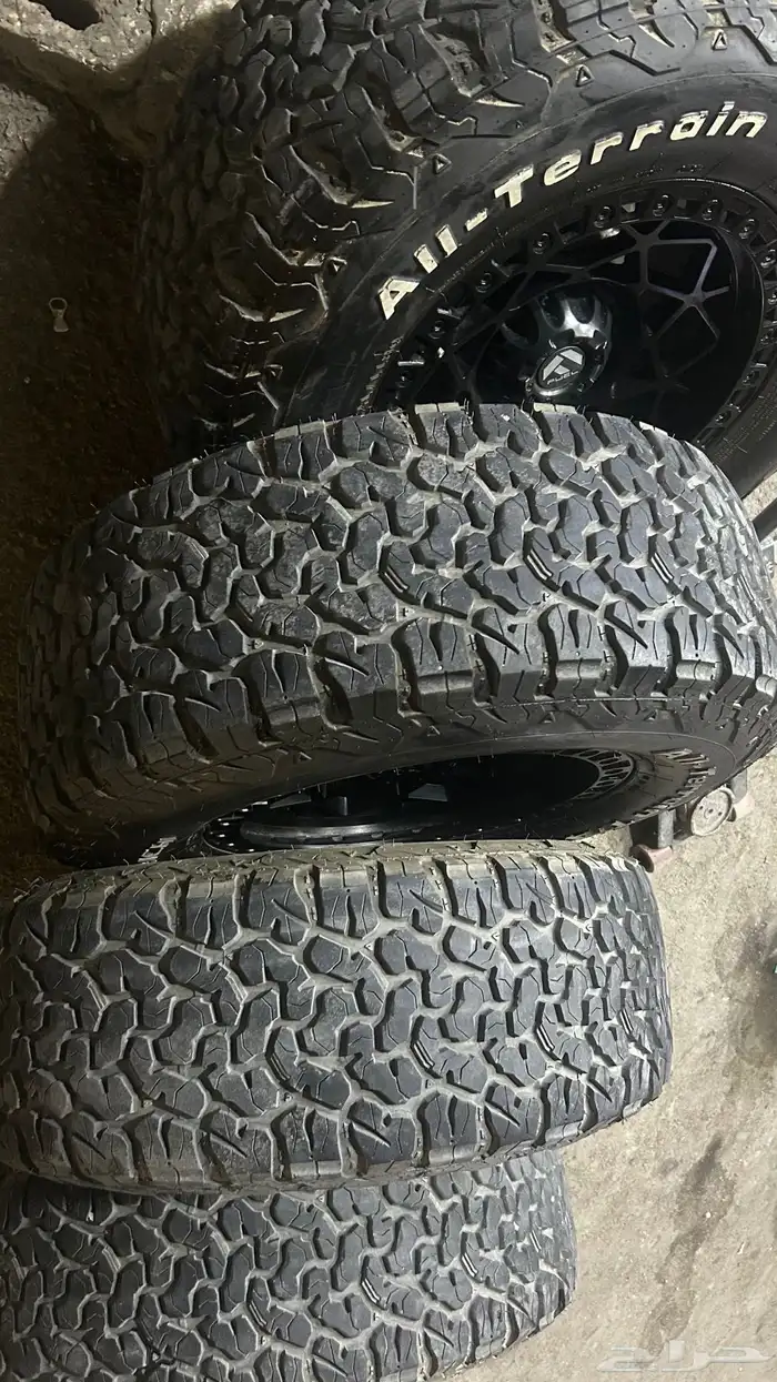 جنوط فيول وكفرات نص حجري مقاس 285 70 17 5