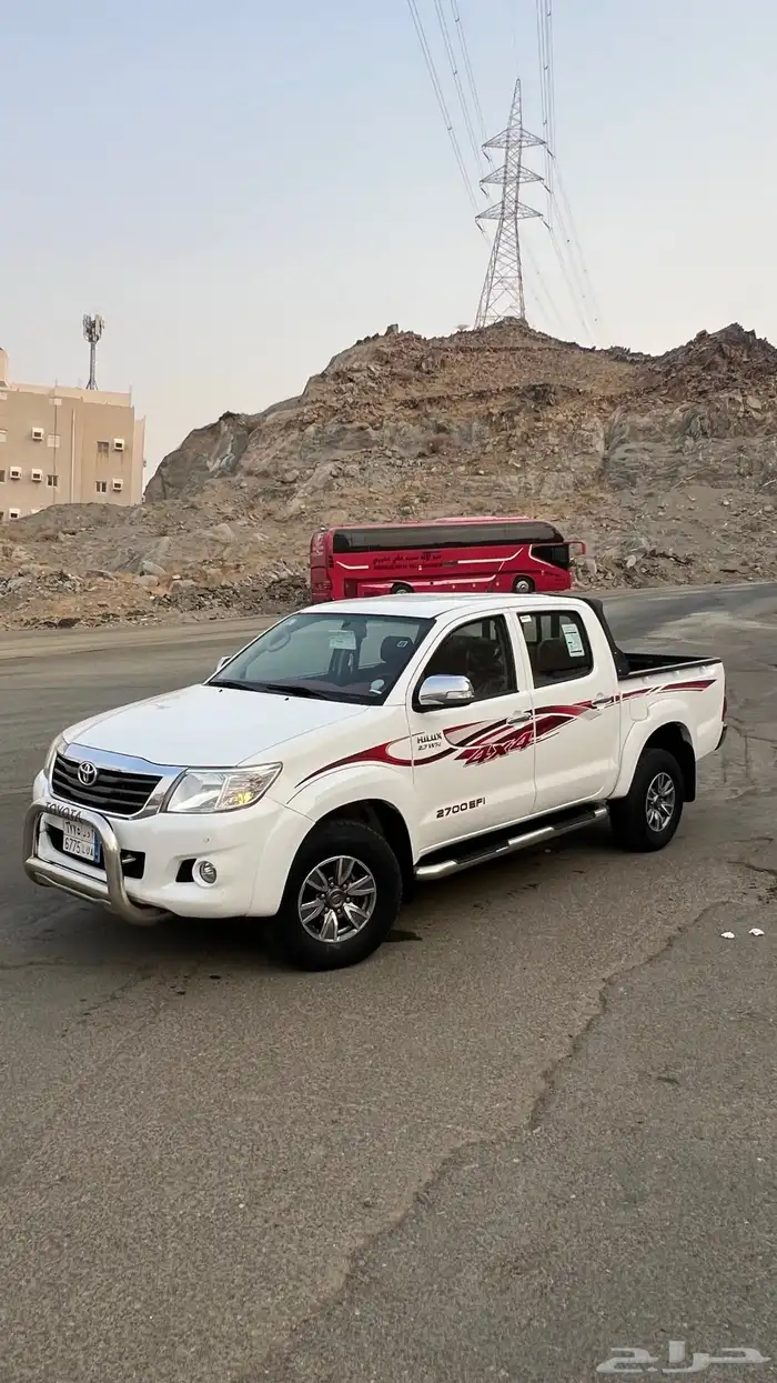 هايلكس 2015 4x4 فل كامل 0