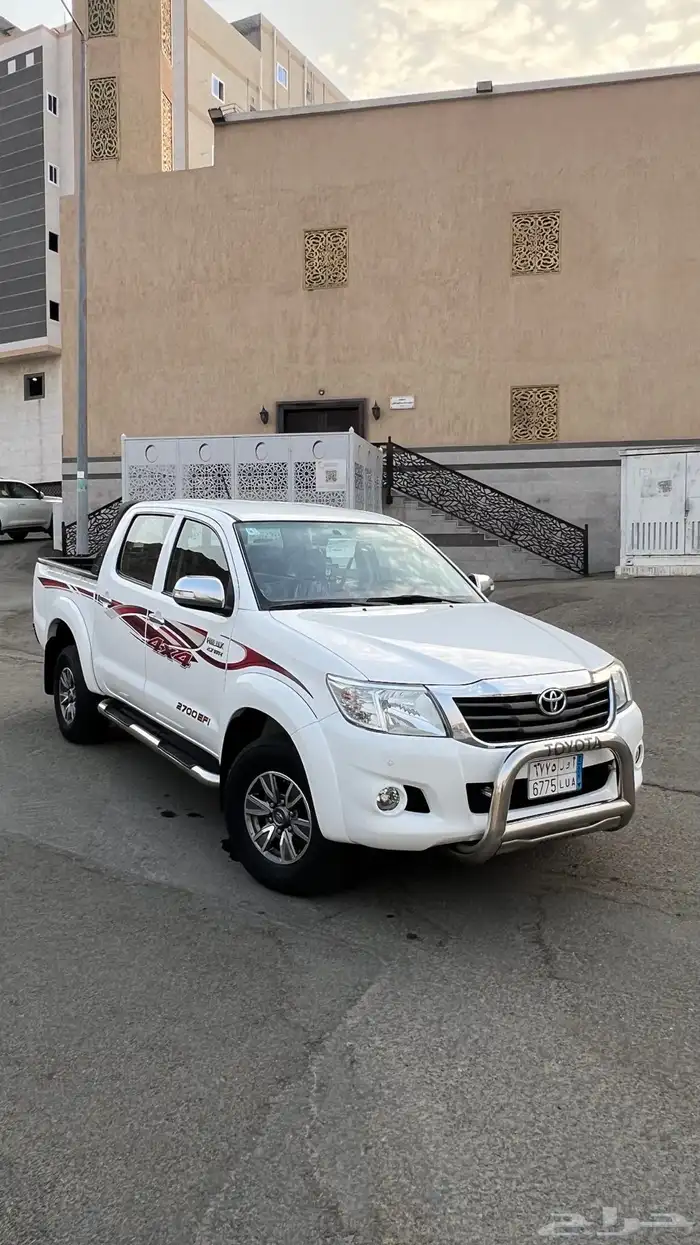 هايلكس 2015 4x4 فل كامل 1