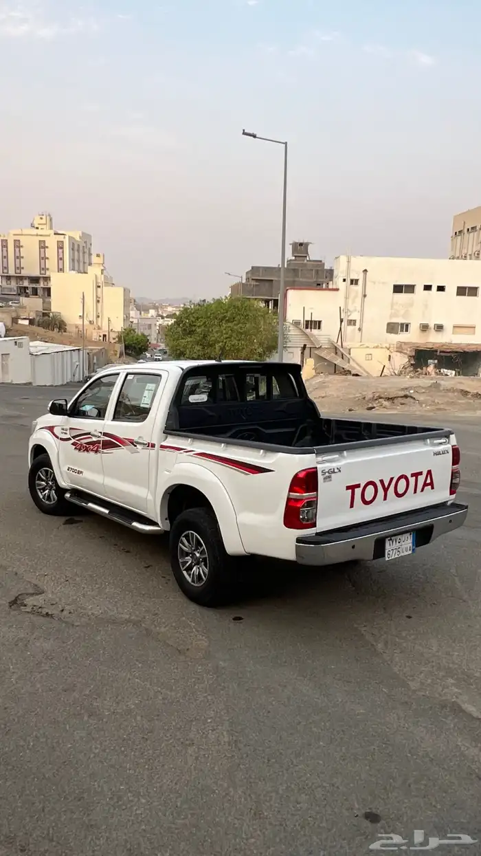 هايلكس 2015 4x4 فل كامل 2