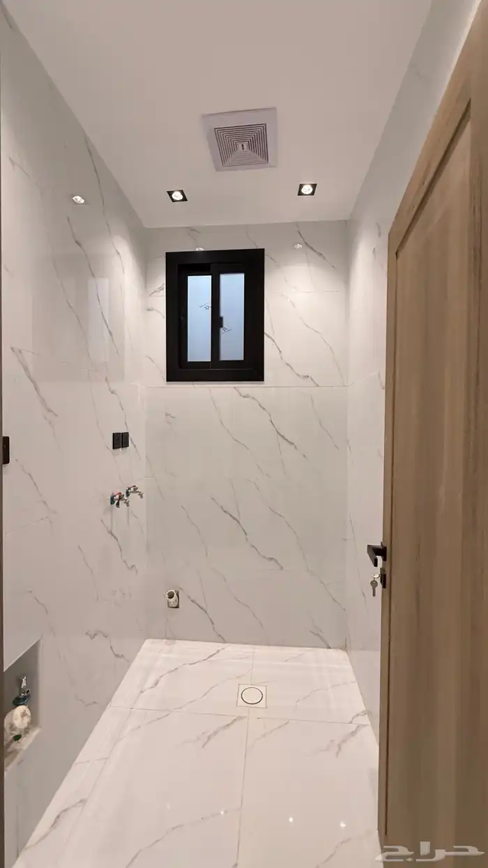 للبيع شقق سكنيه بمساحات كبيرة بالقرب من مطار ابها الدولي 15