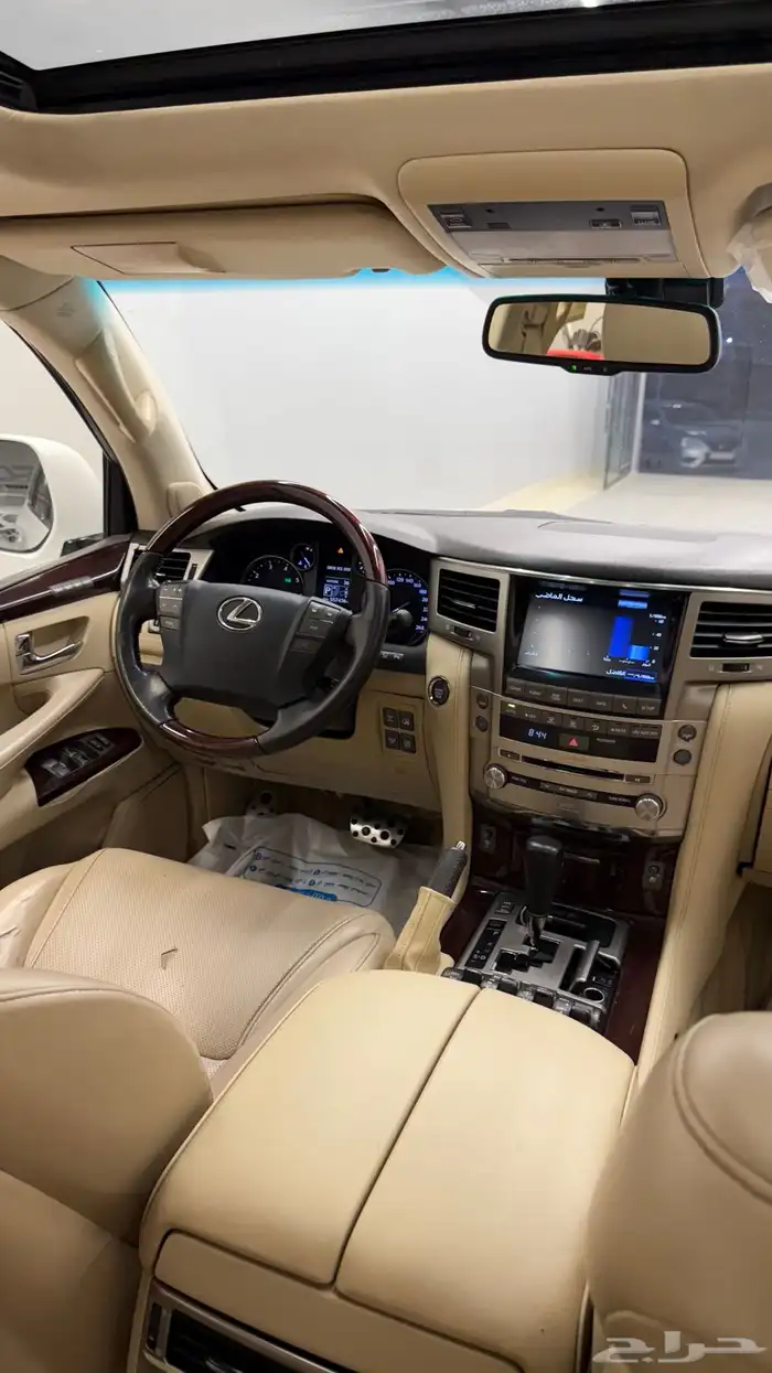 لكزس LX570 فل سعودي 2014 20