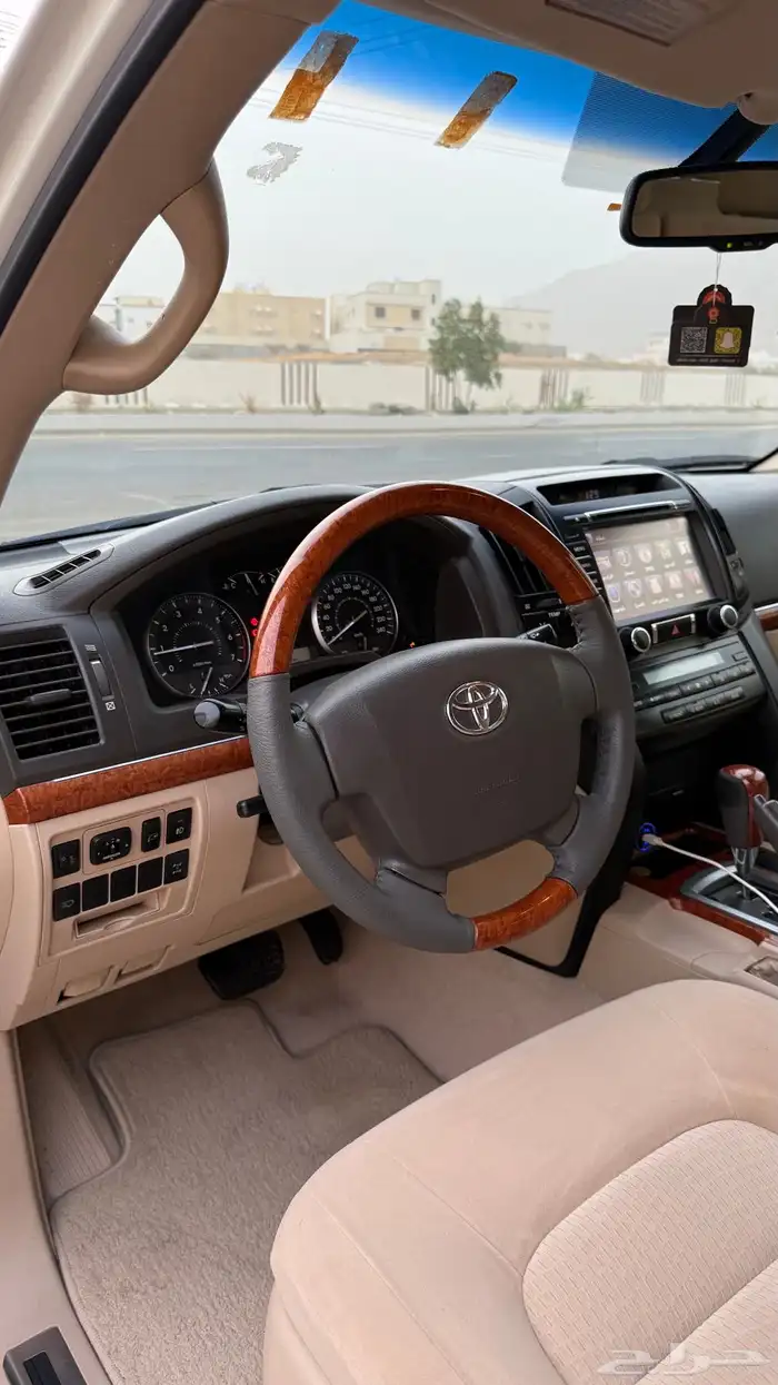 جيب لاند كروزر 2014 V8 GXR 24