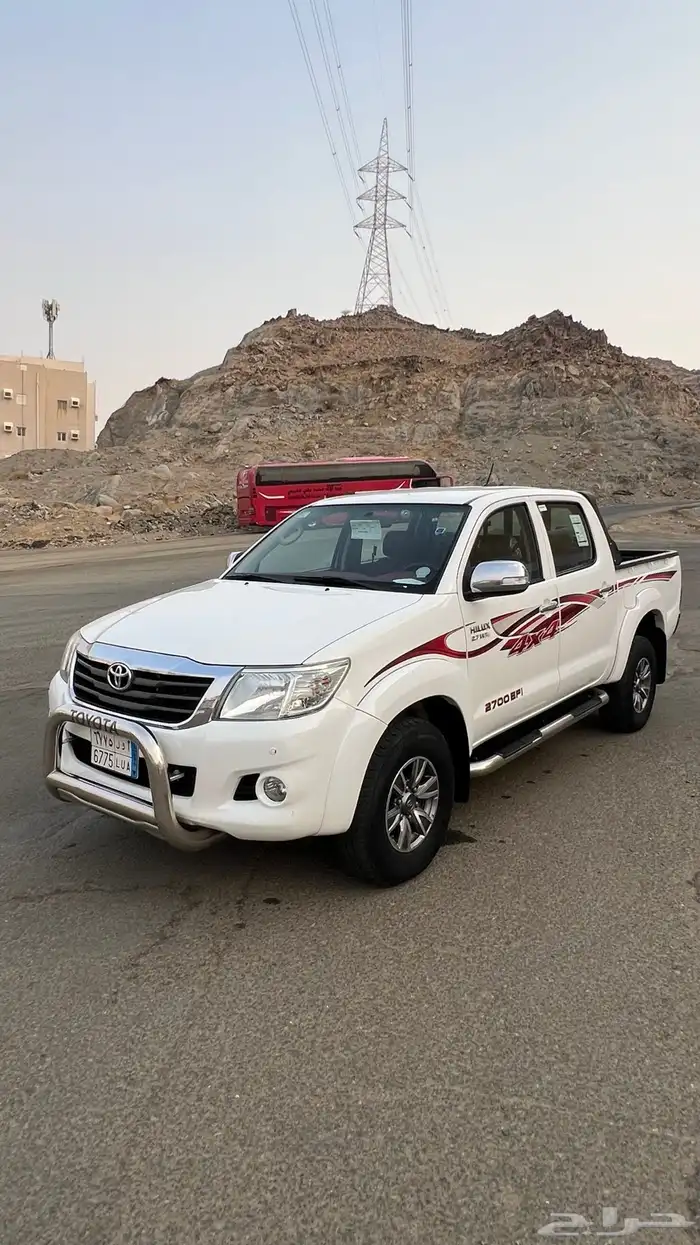 هايلكس 2015 4x4 فل كامل 8
