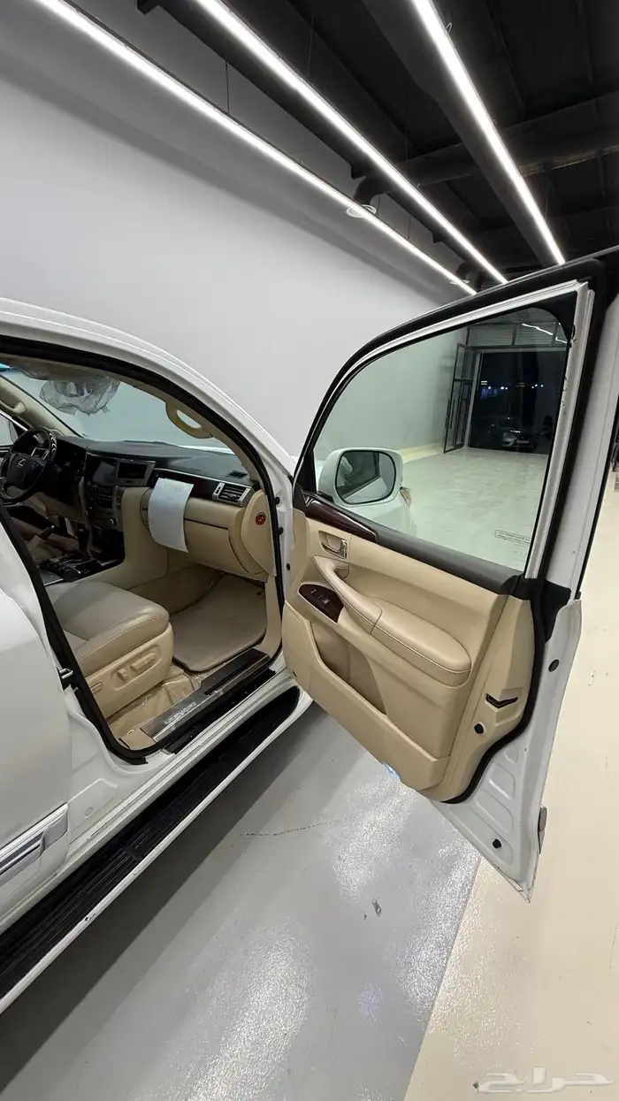 لكزس LX570 فل سعودي 2014 14