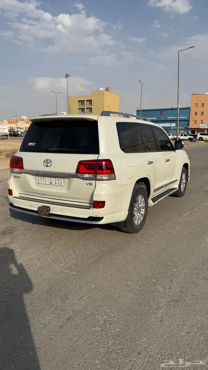 جيب جكسار 2021 ديزل بدي ومحركات وكاله 3