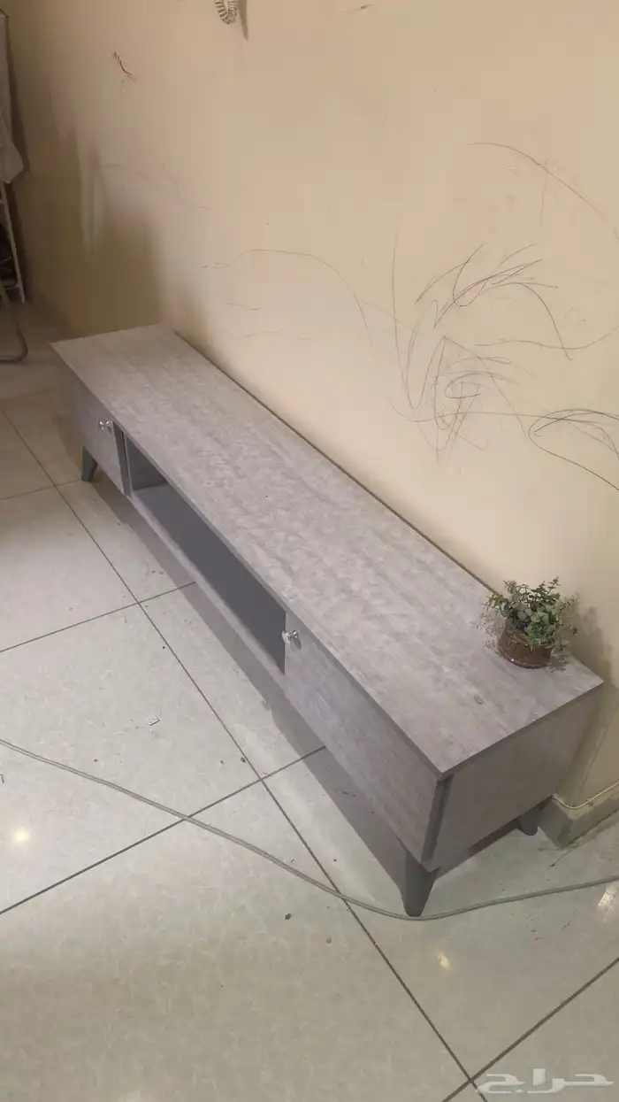 طاولة تلفزيون 0