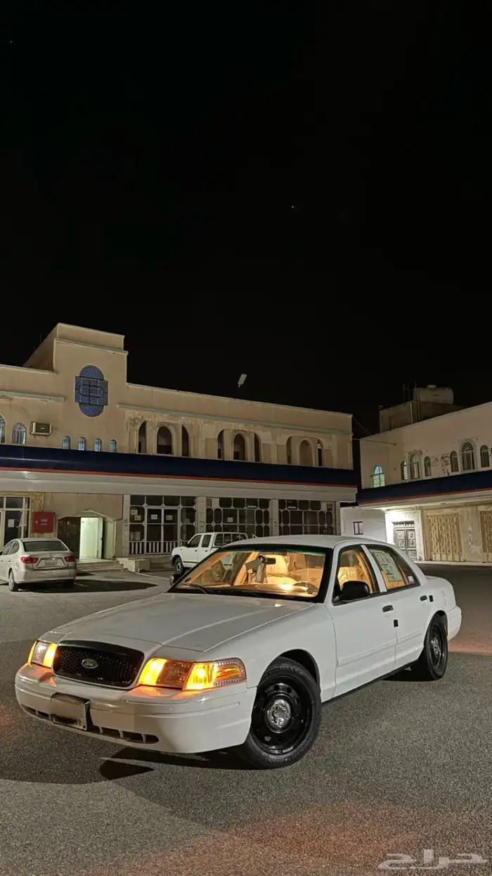 فورد كراون فيكتوريا 2010 بوليسي 0