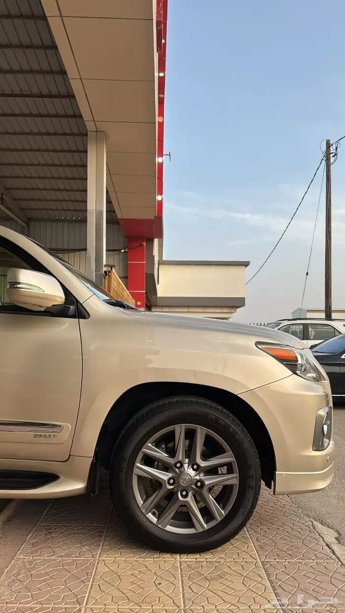 لكزس LX570 سعودي 2014 7