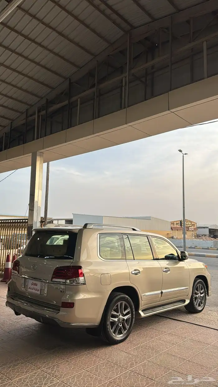 لكزس LX570 سعودي 2014 13