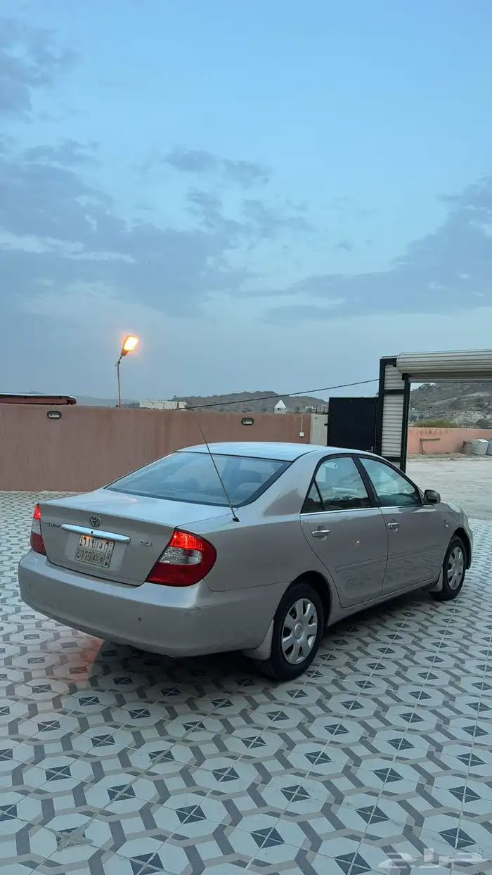 للبيع كامري بلد 10