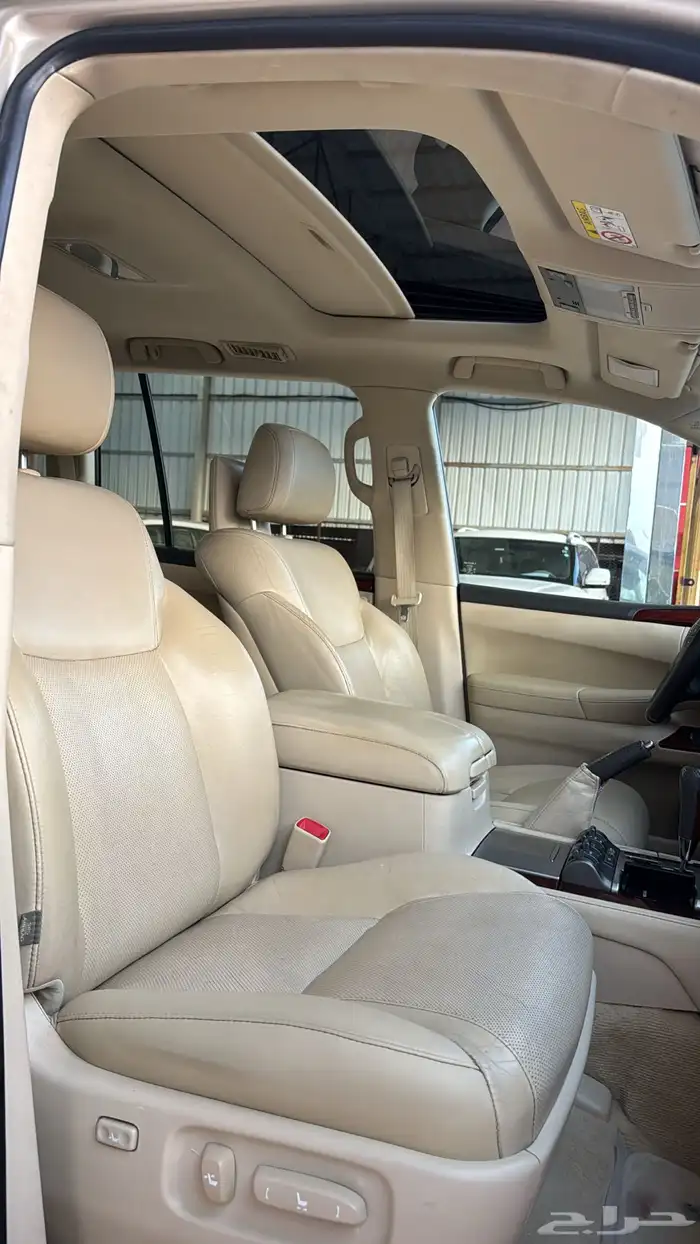 لكزس LX570 سعودي 2014 30