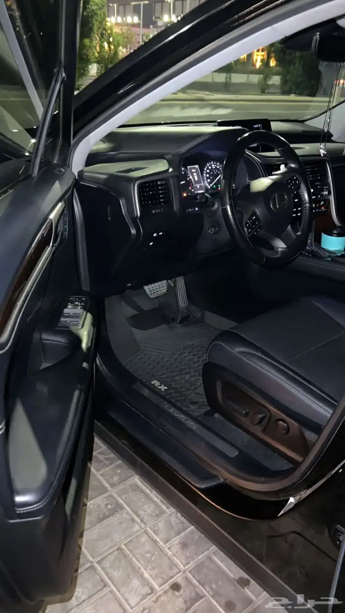 للبيع لكزس - lexus Rx 350 2019 بحالة ممتازة 10